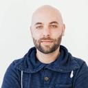 Profesional de Operaciones en un entorno corporativo